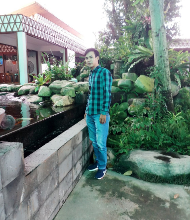 thác nước hồ cá koi